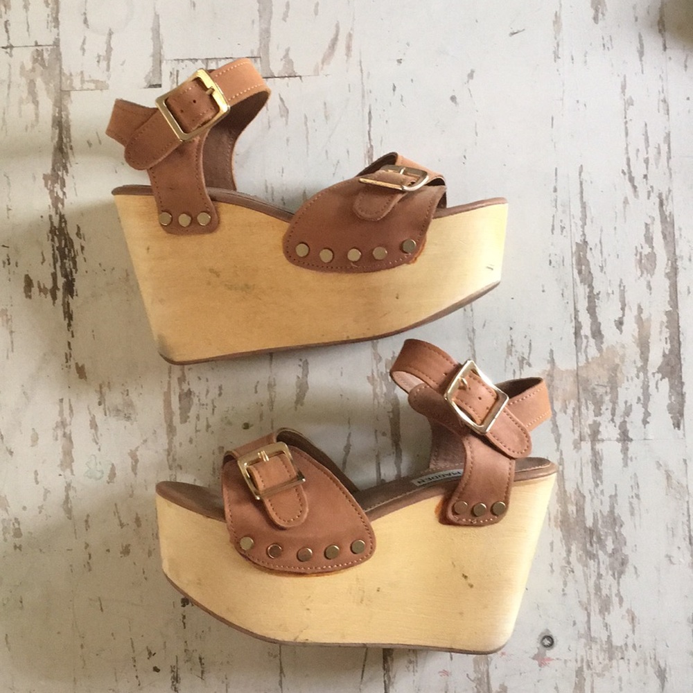 Steve Madden platform sandals